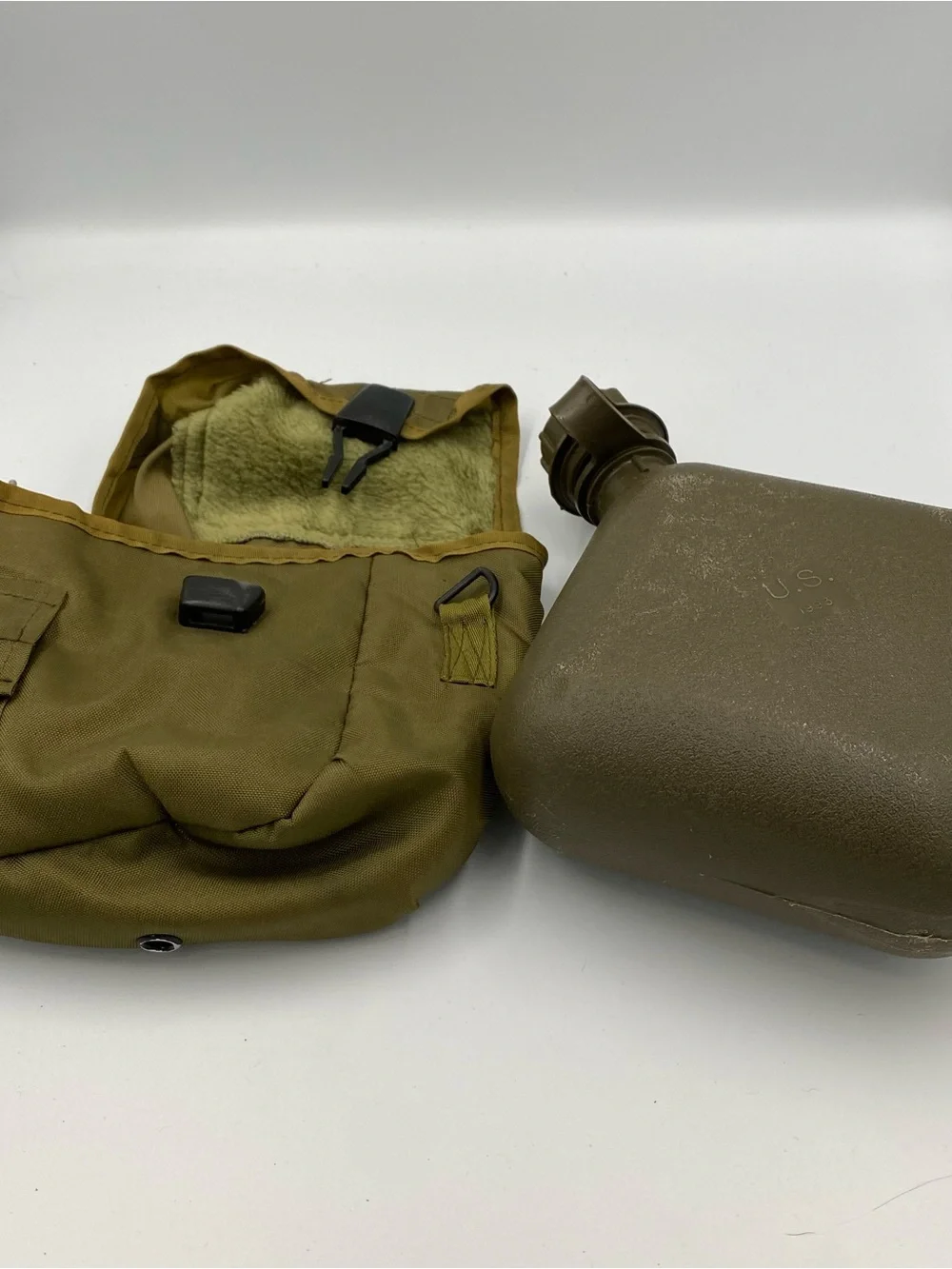 Unbranded Olive Green Military-Style Messenger Canteen Bag